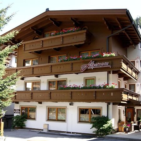 Апартаменты Alpenrose Тукс Экстерьер фото